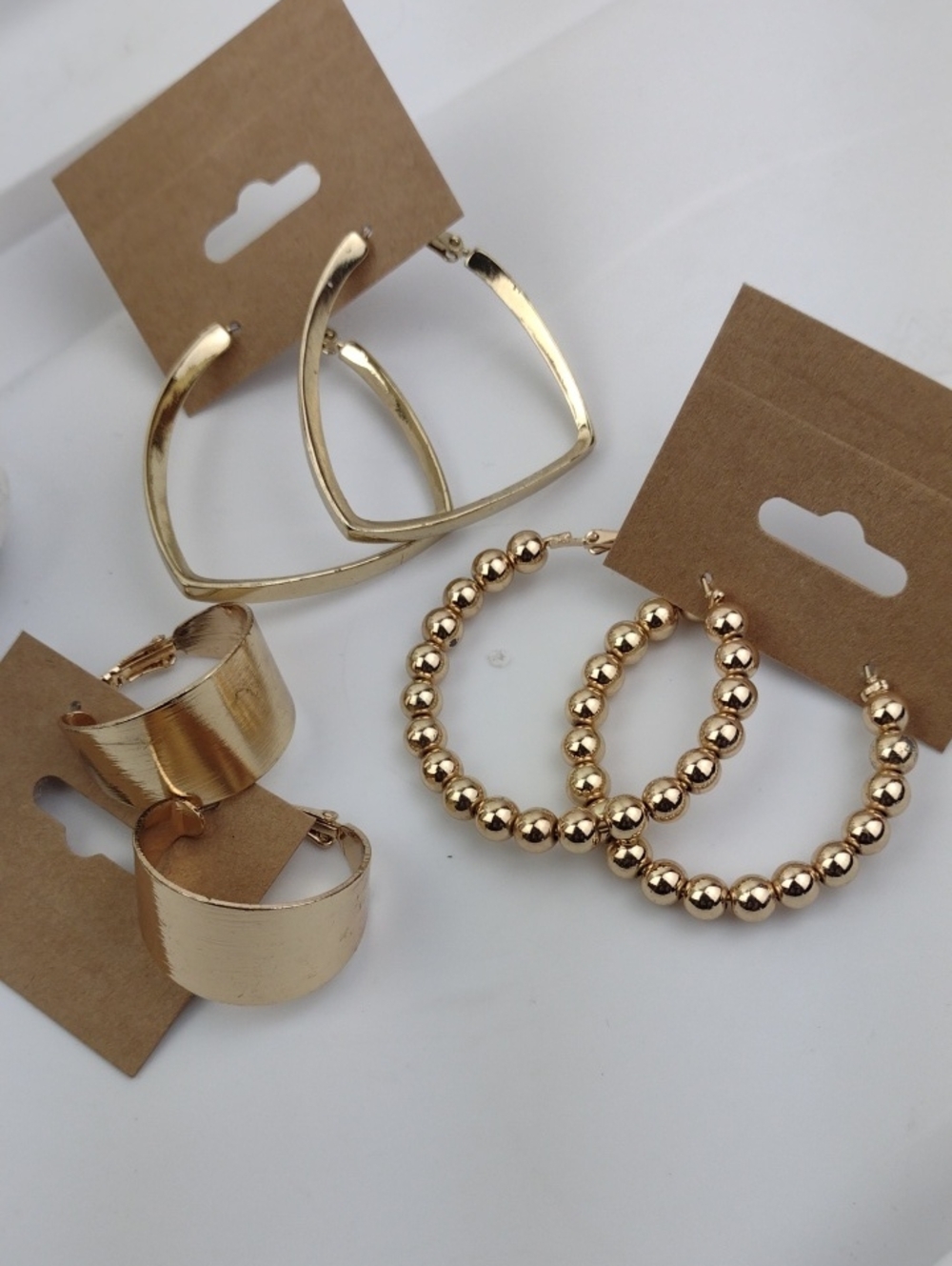 🌻3 For $15 3 Pairs of Gold Hoop Earrings All Have Same Cool Latching Mechanism